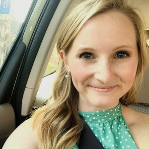 Meet your Posher, Claire